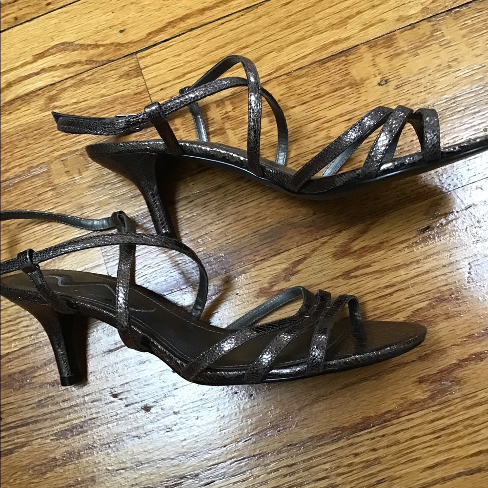 Nina gold kitten heels sandals